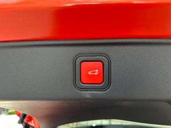 Fiat 600 1.2 MHEV La Prima SUV 5dr Petrol Hybrid e-DCT Euro 6 (s/s) (100 