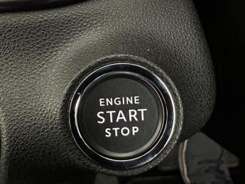 Fiat 600 1.2 MHEV La Prima SUV 5dr Petrol Hybrid e-DCT Euro 6 (s/s) (100 