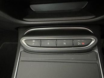 Fiat 600 1.2 MHEV La Prima SUV 5dr Petrol Hybrid e-DCT Euro 6 (s/s) (100 