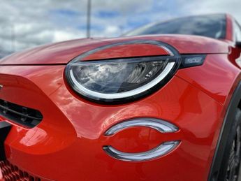 Fiat 600 1.2 MHEV La Prima SUV 5dr Petrol Hybrid e-DCT Euro 6 (s/s) (100 