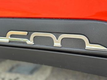 Fiat 600 1.2 MHEV La Prima SUV 5dr Petrol Hybrid e-DCT Euro 6 (s/s) (100 