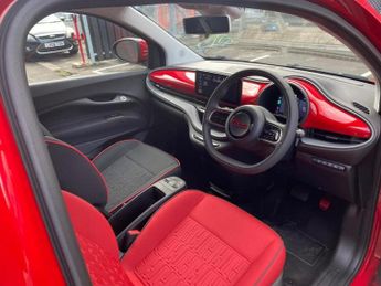 Fiat 500e 42kWh RED Auto 3dr