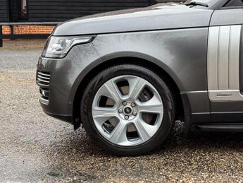 Land Rover Range Rover 3.0h SDV6 Autobiography SUV 5dr Diesel Hybrid Auto 4WD Euro 6 (s