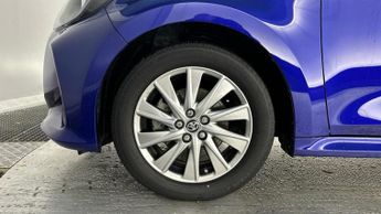Toyota Yaris 1.5 VVT-h Icon Hatchback 5dr Petrol Hybrid E-CVT Euro 6 (s/s) (1