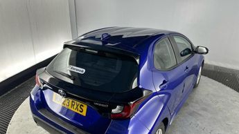 Toyota Yaris 1.5 VVT-h Icon Hatchback 5dr Petrol Hybrid E-CVT Euro 6 (s/s) (1