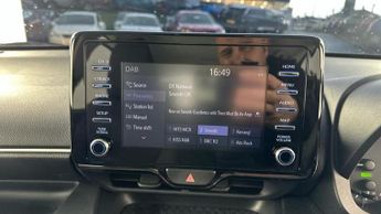 Toyota Yaris 1.5 VVT-h Icon Hatchback 5dr Petrol Hybrid E-CVT Euro 6 (s/s) (1