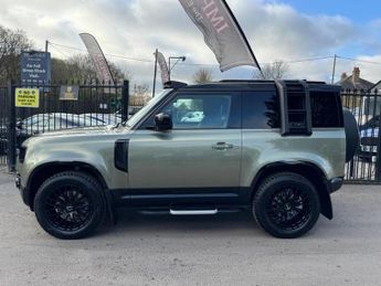 Land Rover Defender 90 3.0 D250 MHEV X-Dynamic SE Auto 4WD Euro 6 (s/s) 3dr