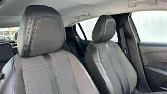 Peugeot 208 1.2 PureTech Allure Premium + Hatchback 5dr Petrol EAT Euro 6 (s