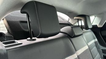 Citroen C4 1.2 PureTech PLUS Hatchback 5dr Petrol EAT8 Euro 6 (s/s) (130 ps