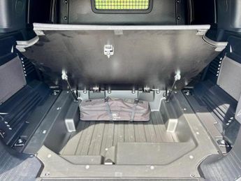 Land Rover Defender 110 3.0 D350 MHEV X-Dynamic HSE Hard Top SUV Auto 4WD MWB Euro 6 (s/