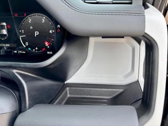 Land Rover Defender 110 3.0 D350 MHEV X-Dynamic HSE Hard Top SUV Auto 4WD MWB Euro 6 (s/