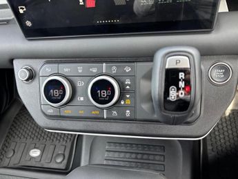 Land Rover Defender 110 3.0 D350 MHEV X-Dynamic HSE Hard Top SUV Auto 4WD MWB Euro 6 (s/