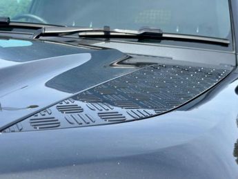 Land Rover Defender 110 3.0 D350 MHEV X-Dynamic HSE Hard Top SUV Auto 4WD MWB Euro 6 (s/