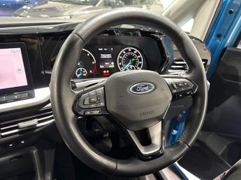 Ford TOURNEO CONNECT 2.0 EcoBlue Titanium 5dr Auto