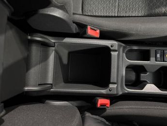 Ford TOURNEO CONNECT 2.0 EcoBlue Titanium 5dr Auto