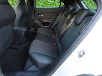 Vauxhall Mokka 1.2 Turbo Elite Nav Premium SUV 5dr Petrol Auto Euro 6 (s/s) (13