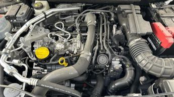 Nissan Qashqai 1.3 DIG-T MHEV N-Connecta SUV 5dr Petrol Hybrid XTRON Euro 6 (s/