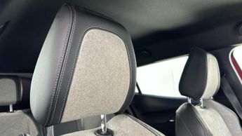 Peugeot E-2008 50kWh GT Premium SUV 5dr Electric Auto (136 ps)