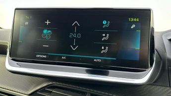 Peugeot E-2008 50kWh GT Premium SUV 5dr Electric Auto (136 ps)