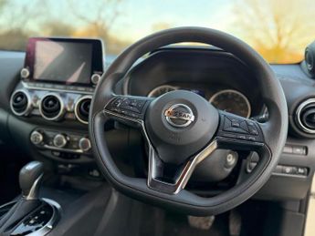 Nissan Juke 1.0 DIG-T Acenta DCT Auto Euro 6 (s/s) 5dr