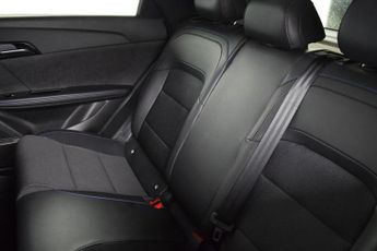 MG MG4 64kWh Trophy Long Range Hatchback 5dr Electric Auto (203 ps)