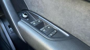 Audi Q5 2.0 TDI 40 S line SUV 5dr Diesel S Tronic quattro Euro 6 (s/s) (