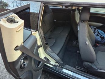 MINI Clubman 1.6 One D 5dr