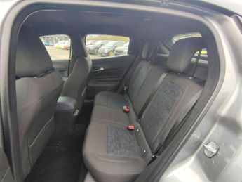 Alfa Romeo Junior 1.2 MHEV Ibrida e-DCT Euro 6 (s/s) 5dr