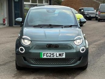 Fiat 500e 42kWh Giorgio Armani Auto 3dr