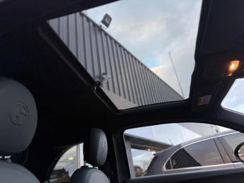 Fiat 500e 42kWh Giorgio Armani Auto 3dr