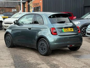 Fiat 500e 42kWh Giorgio Armani Auto 3dr