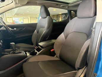 Nissan Qashqai 1.3 DIG-T N-Connecta SUV 5dr Petrol DCT Auto