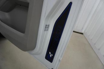 Volkswagen Transporter 2.0 BiTDI T32 BlueMotion Tech Highline Kombi Double Cab 5dr Dies