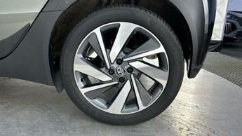 Toyota Aygo X 1.0 VVT-i Edge Hatchback 5dr Petrol x-shift Euro 6 (s/s) (72 ps)