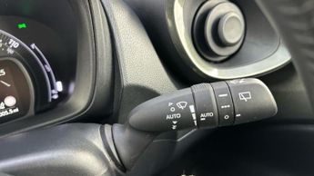 Toyota Aygo X 1.0 VVT-i Edge Hatchback 5dr Petrol x-shift Euro 6 (s/s) (72 ps)