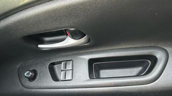 Toyota Aygo X 1.0 VVT-i Edge Hatchback 5dr Petrol x-shift Euro 6 (s/s) (72 ps)