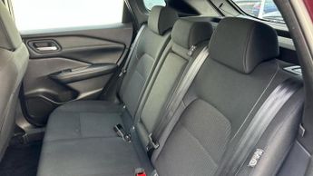 Nissan Qashqai 1.3 DIG-T MHEV Acenta Premium SUV 5dr Petrol Hybrid XTRON Euro 6