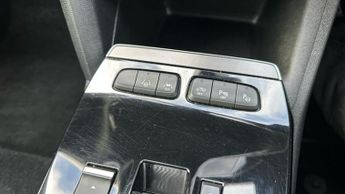 Vauxhall Mokka Electric 50kWh Ultimate SUV 5dr Electric Auto (136 ps)