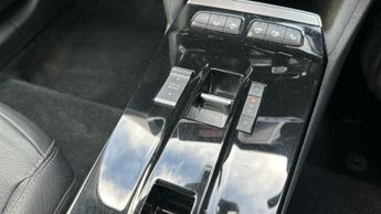 Vauxhall Mokka Electric 50kWh Ultimate SUV 5dr Electric Auto (136 ps)