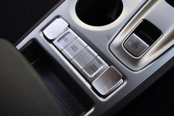 Hyundai KONA 39kWh SE Connect SUV 5dr Electric Auto (10.5kW Charger) (136 ps)