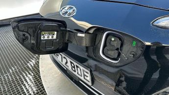 Hyundai KONA 39kWh SE Connect SUV 5dr Electric Auto (10.5kW Charger) (136 ps)