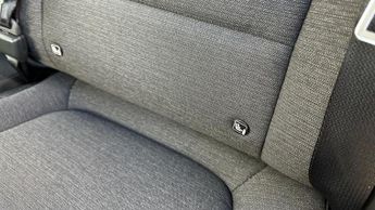 Hyundai KONA 39kWh SE Connect SUV 5dr Electric Auto (10.5kW Charger) (136 ps)