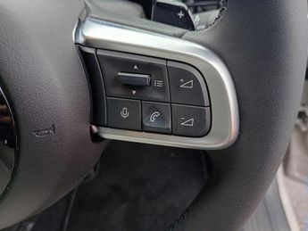 Fiat 600 1.2 MHEV La Prima e-DCT Euro 6 (s/s) 5dr