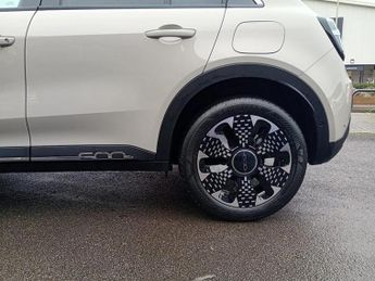 Fiat 600 1.2 MHEV La Prima e-DCT Euro 6 (s/s) 5dr