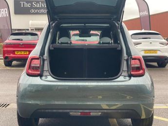 Fiat 500e 42kWh Giorgio Armani Auto 3dr