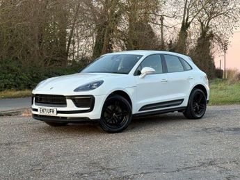 Porsche Macan 2.0T SUV 5dr Petrol PDK 4WD Euro 6 (s/s) (265 ps)