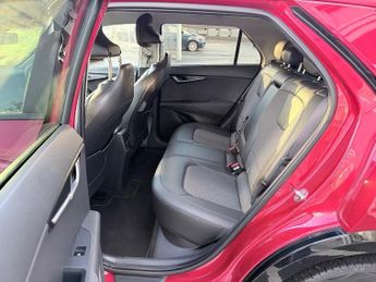 Kia Niro 64.8 kWh 3