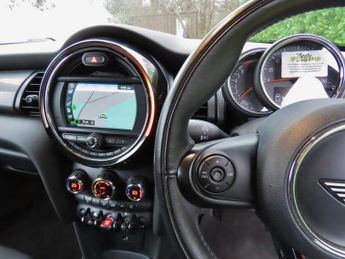 Mini Hatch 1.5 Cooper Hatchback 3dr Petrol Steptronic Euro 6 (s/s) (136 ps)