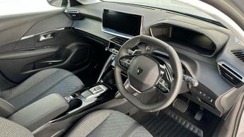 Peugeot 208 1.2 HYBRID Allure Hatchback 5dr Petrol Hybrid e-DSC6 Euro 6 (s/s