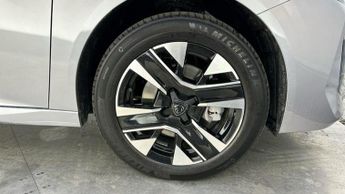 Peugeot 208 1.2 HYBRID Allure Hatchback 5dr Petrol Hybrid e-DSC6 Euro 6 (s/s